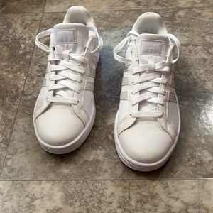 White Adidas Neo (women size 7)